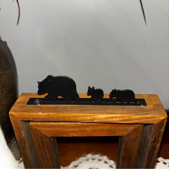 Vintage Swivel Photo Frame withh Iron Black Bears 3.5x5” Weathered Wood Rustic - Picture 5 of 10